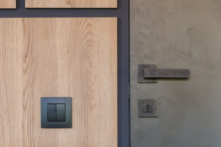 Wie schließe ich einen neuen Lichtschalter an eine bestehende Leitung an