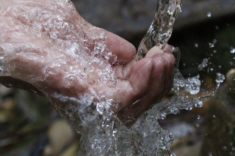 Wie verhindere ich das Einfrieren von Wasserleitungen im Winter