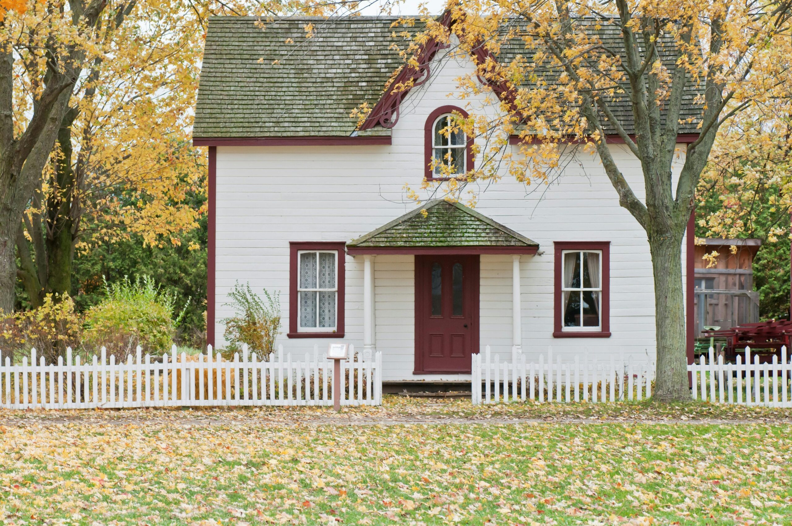 Was ist der Unterschied zwischen Architektenhaus und Fertighaus?