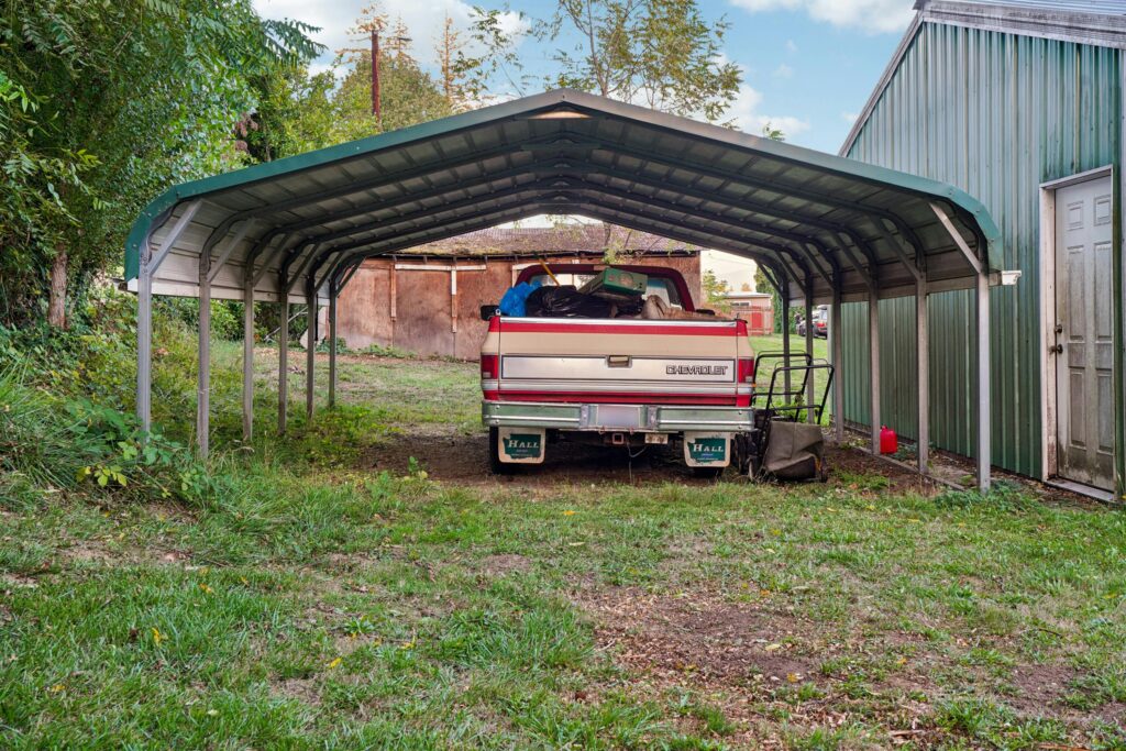 Ist ein Carport sinnvoller als eine Garage?