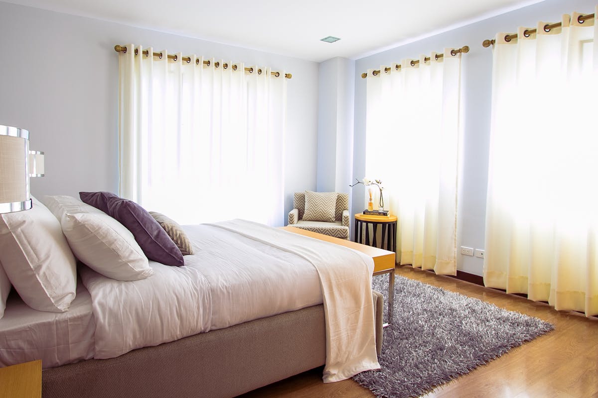 Wie groß sollte ein Elternschlafzimmer mindestens sein