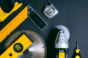 Ladesteuerung nach Abfahrtszeit – wann sie für PV und Tarife sinnvoll ist